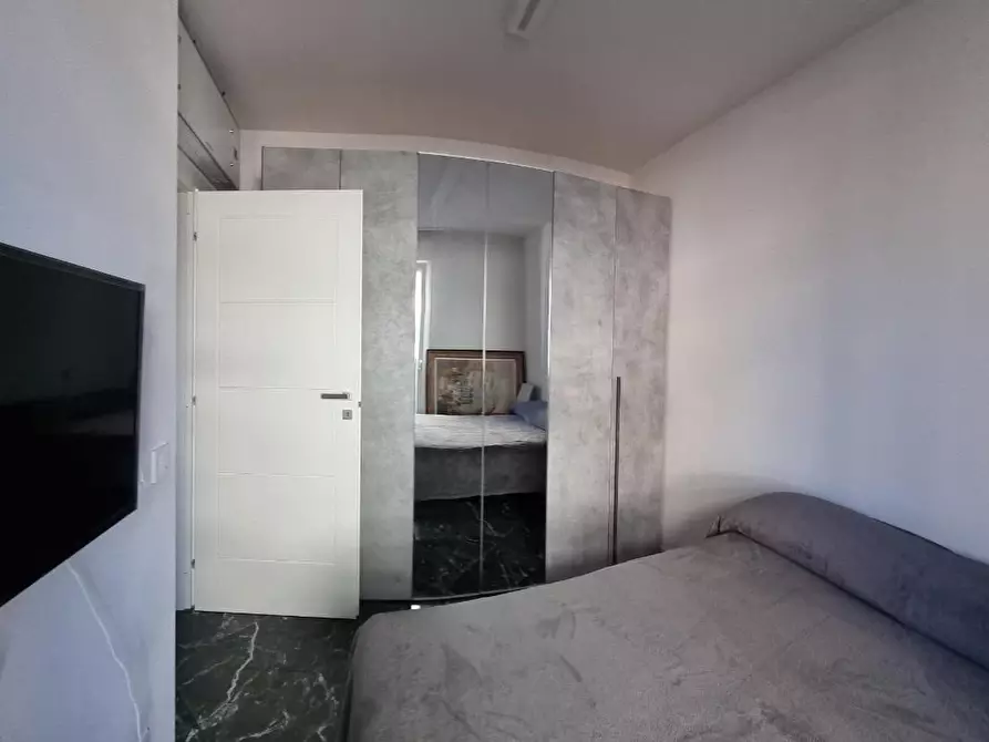 Immagine 30 di Appartamento in vendita  a Livorno