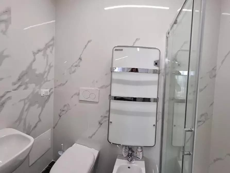 Immagine 12 di Appartamento in vendita  a Livorno