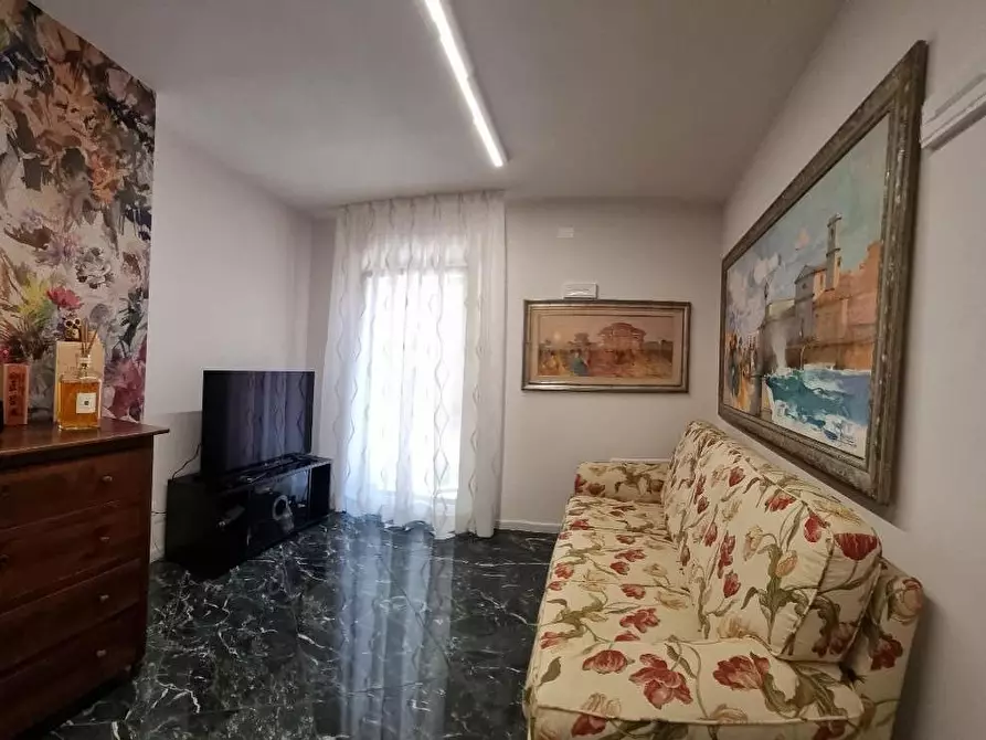 Immagine 6 di Appartamento in vendita  a Livorno