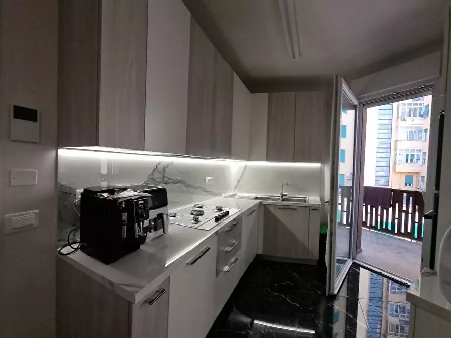 Immagine 4 di Appartamento in vendita  a Livorno