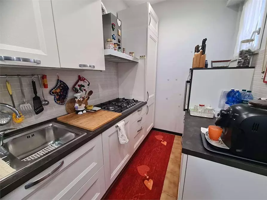 Immagine 4 di Appartamento in vendita  a Ortonovo