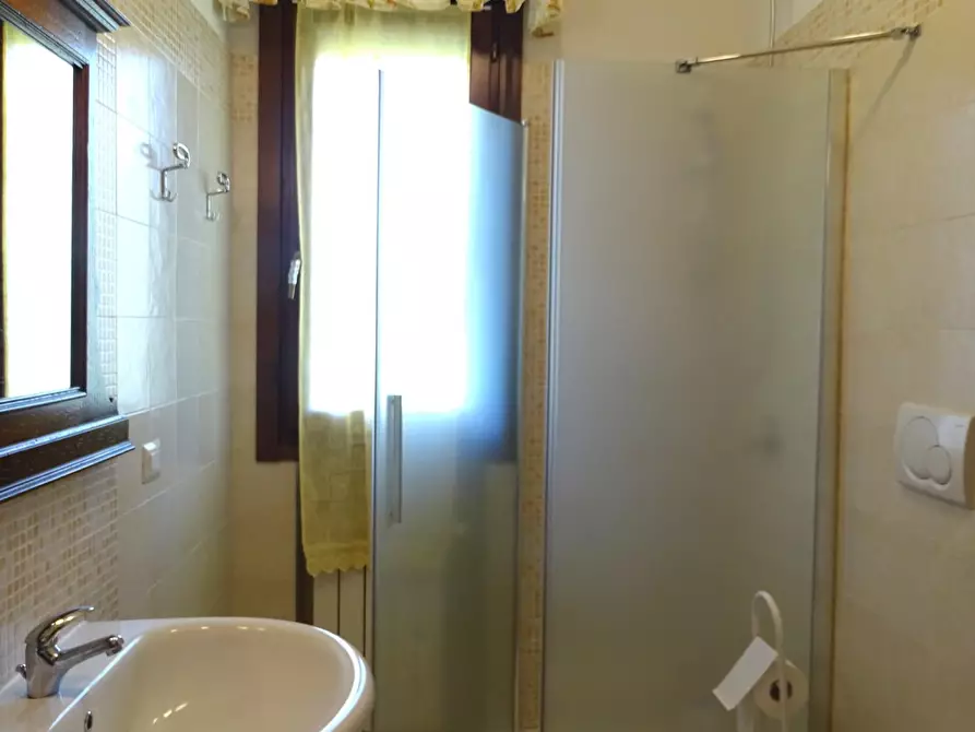 Immagine 18 di Appartamento in vendita  a Pescia