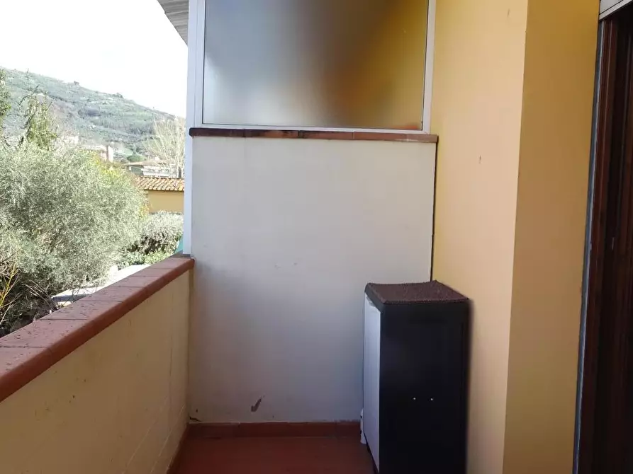 Immagine 14 di Appartamento in vendita  a Pescia