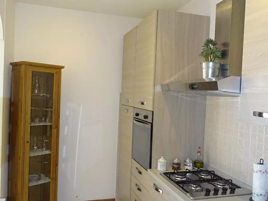 Immagine 8 di Appartamento in vendita  a Pescia