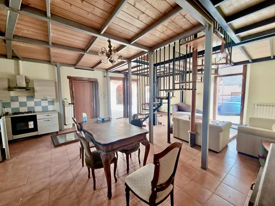 Immagine 5 di Loft/Open space in vendita  a Pisa