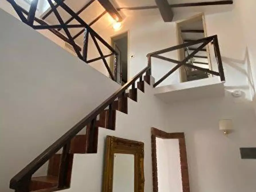 Immagine 13 di Casa semindipendente in vendita  a Massa