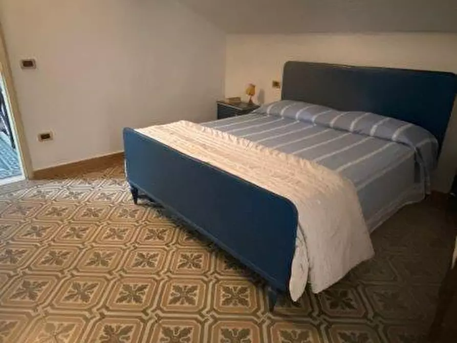 Immagine 15 di Casa semindipendente in vendita  a Massa