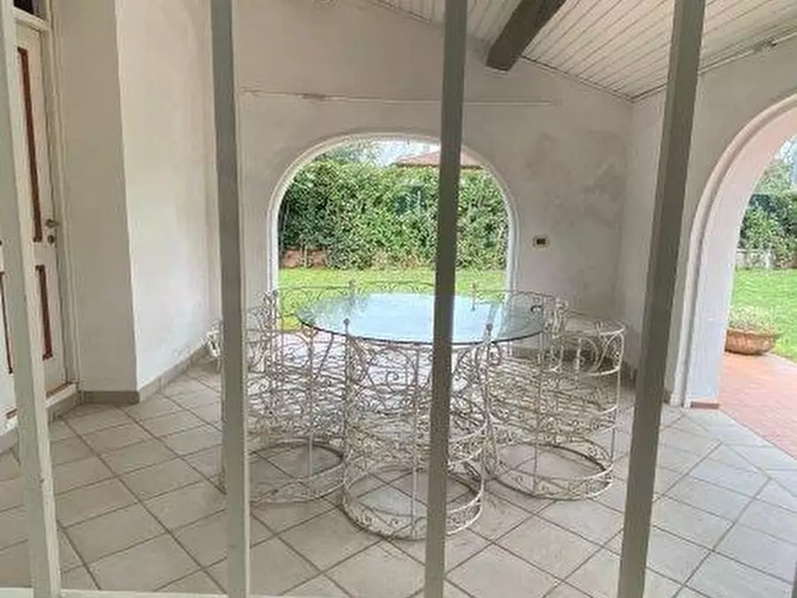 Immagine 21 di Casa semindipendente in vendita  a Massa