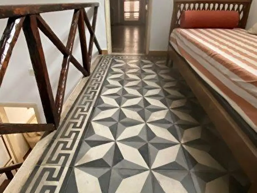 Immagine 14 di Casa semindipendente in vendita  a Massa