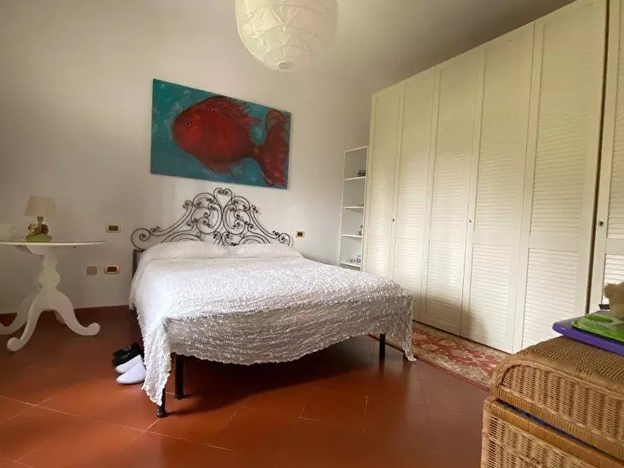 Immagine 28 di Casa semindipendente in vendita  a Massa