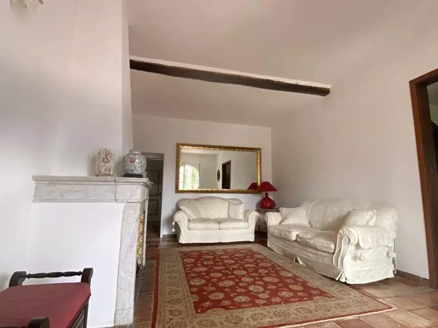 Immagine 27 di Casa semindipendente in vendita  a Massa