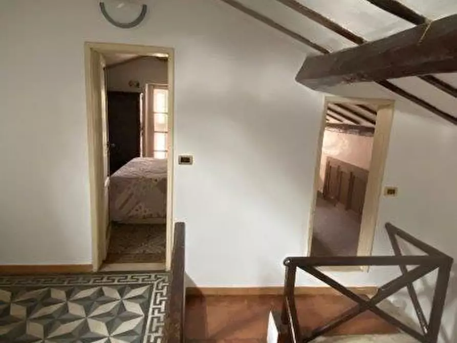 Immagine 16 di Casa semindipendente in vendita  a Massa