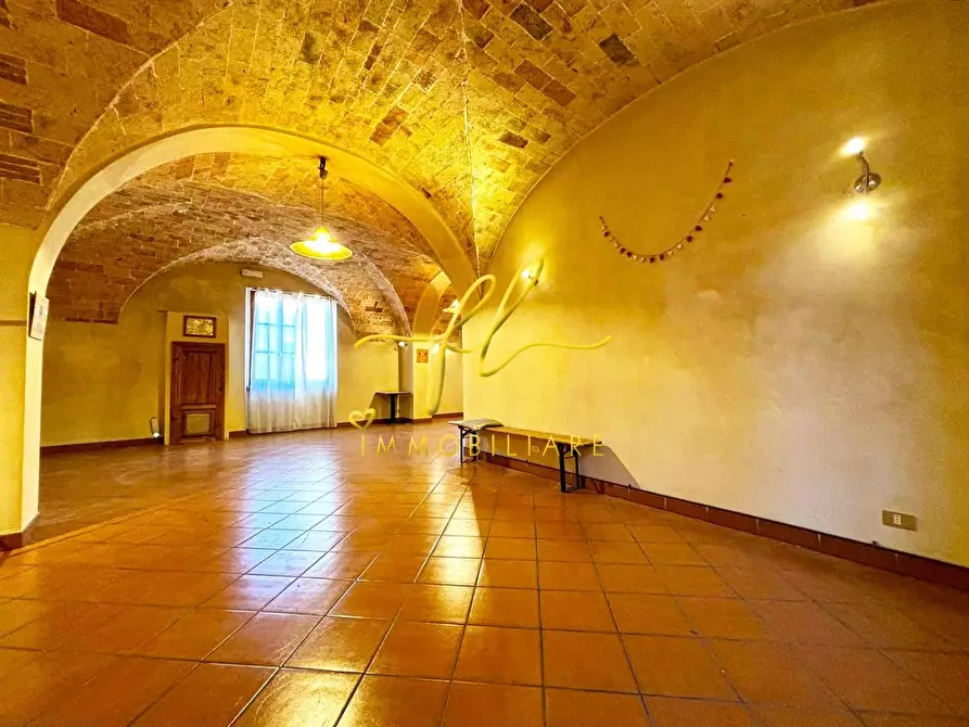 Immagine 12 di Locale commerciale in vendita  a Bibbona