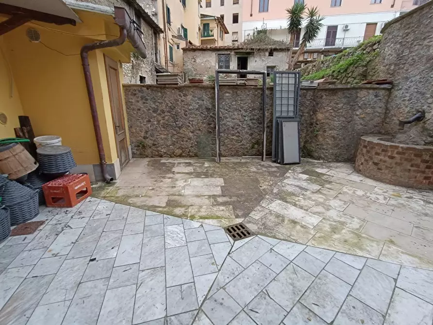 Immagine 2 di Terratetto in vendita  a Carrara