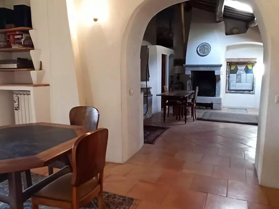 Immagine 36 di Appartamento in vendita  a Siena