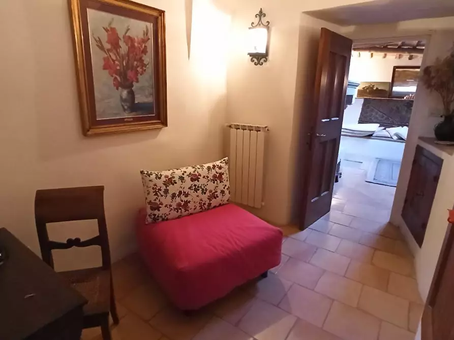 Immagine 32 di Appartamento in vendita  a Siena