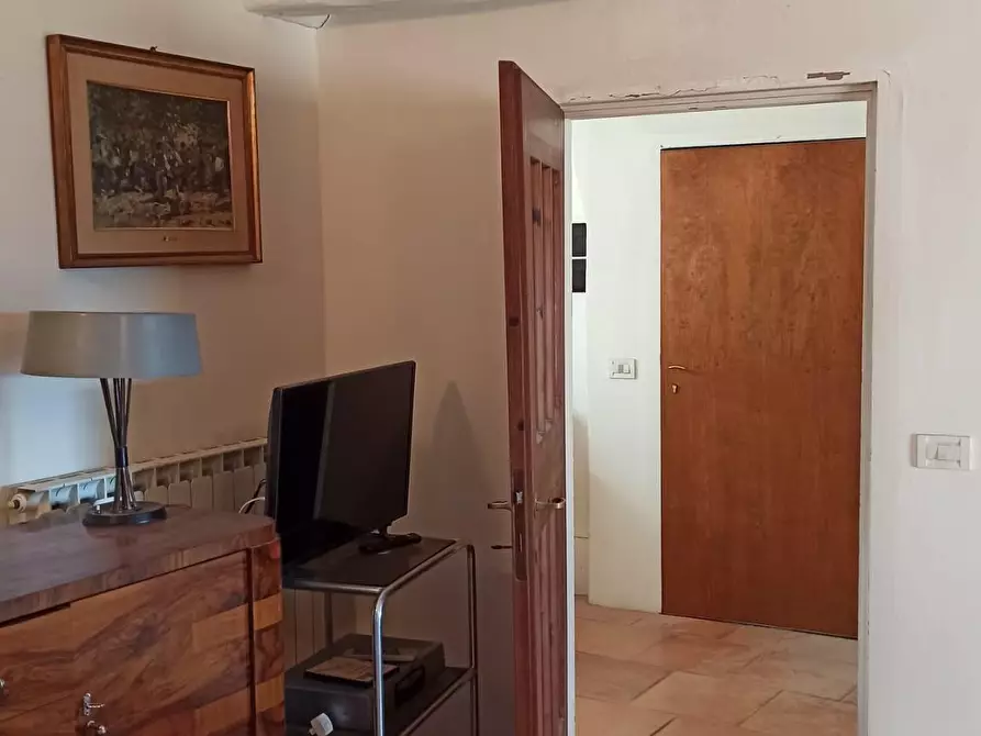 Immagine 48 di Appartamento in vendita  a Siena