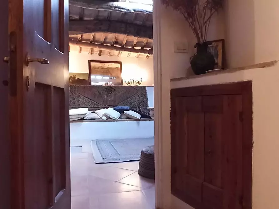 Immagine 31 di Appartamento in vendita  a Siena