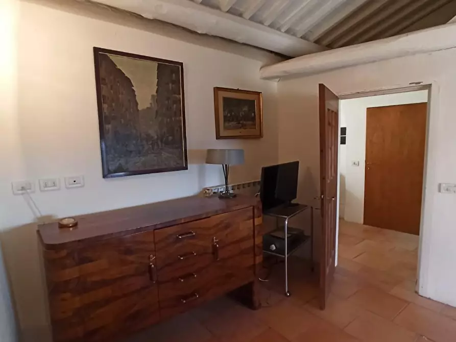 Immagine 33 di Appartamento in vendita  a Siena