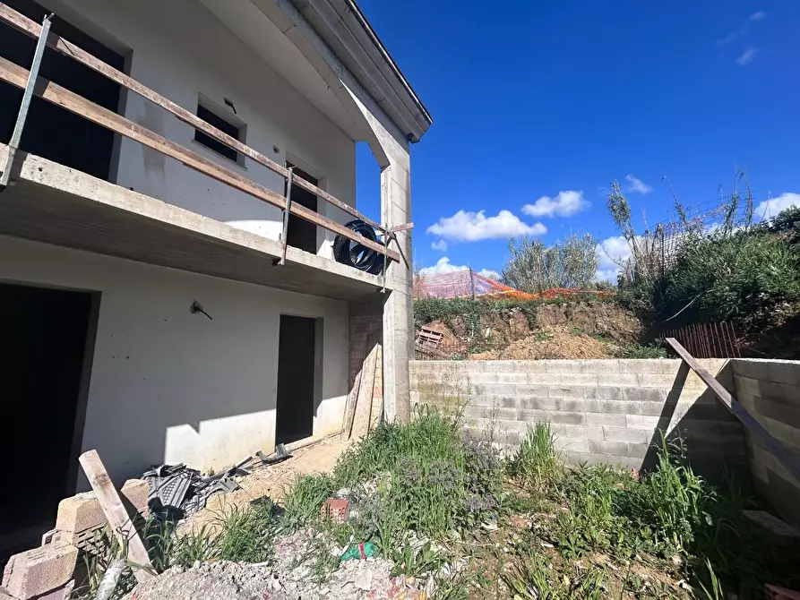 Immagine 22 di Villetta a schiera in vendita  a Santa Maria A Monte