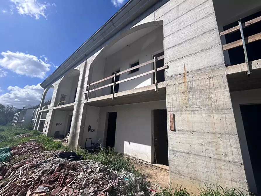 Immagine 21 di Villetta a schiera in vendita  a Santa Maria A Monte