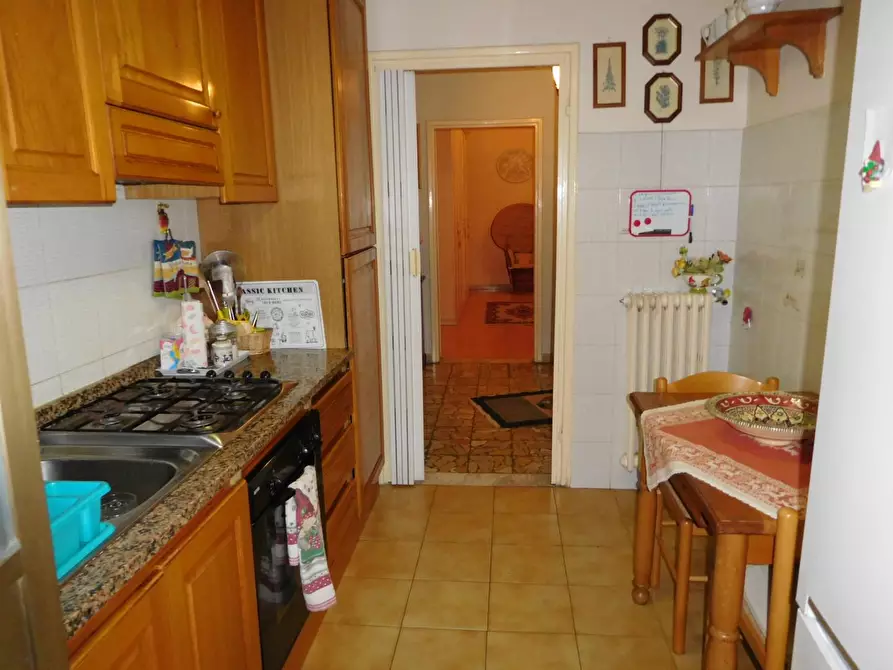 Immagine 12 di Appartamento in vendita  a Pisa