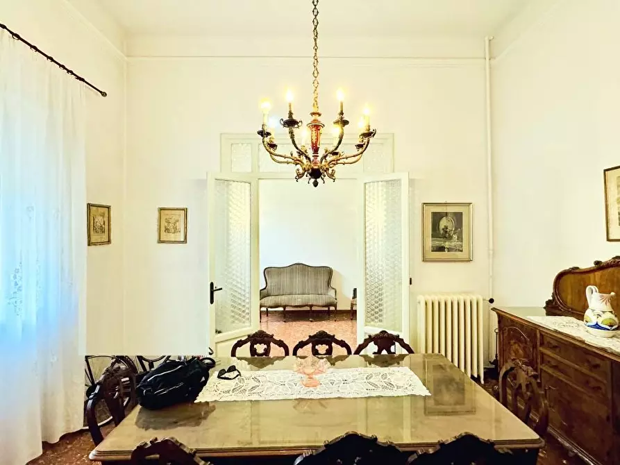 Immagine 5 di Casa indipendente in vendita  a Viareggio