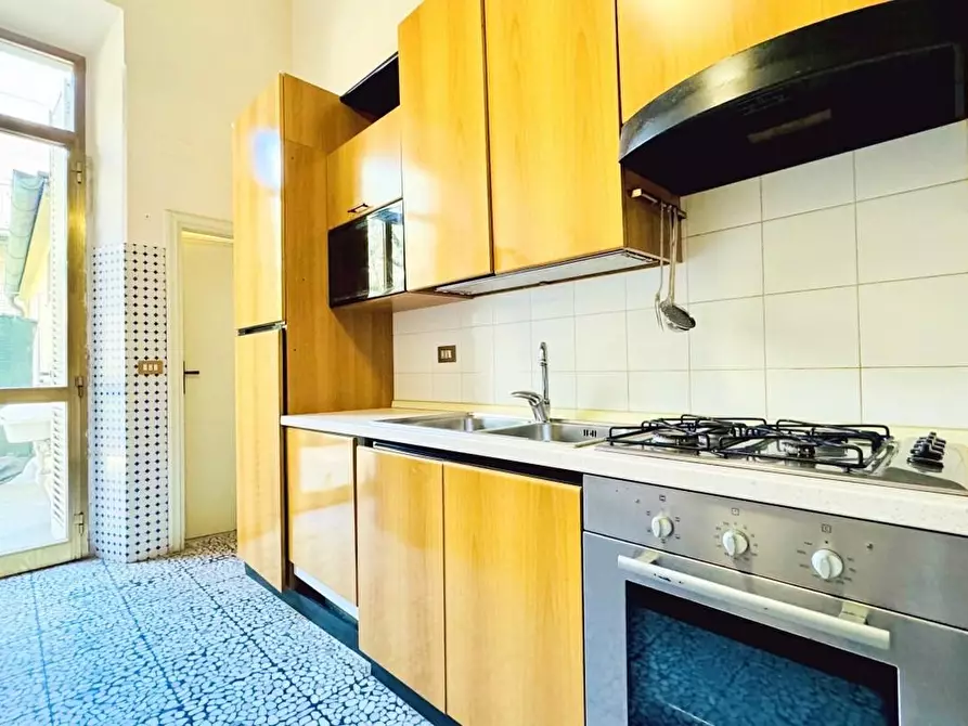 Immagine 11 di Casa indipendente in vendita  a Viareggio