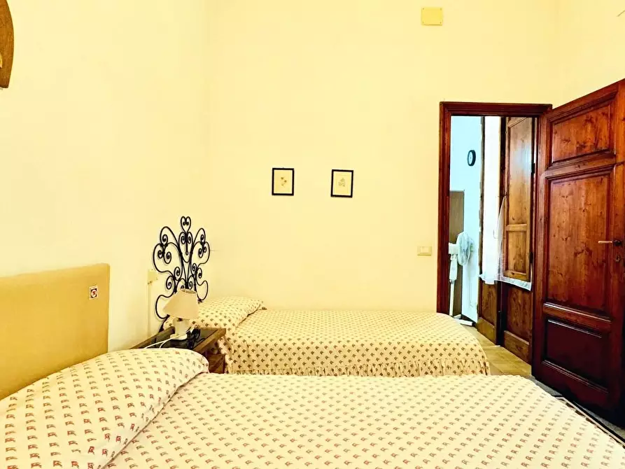 Immagine 45 di Casa indipendente in vendita  a Viareggio