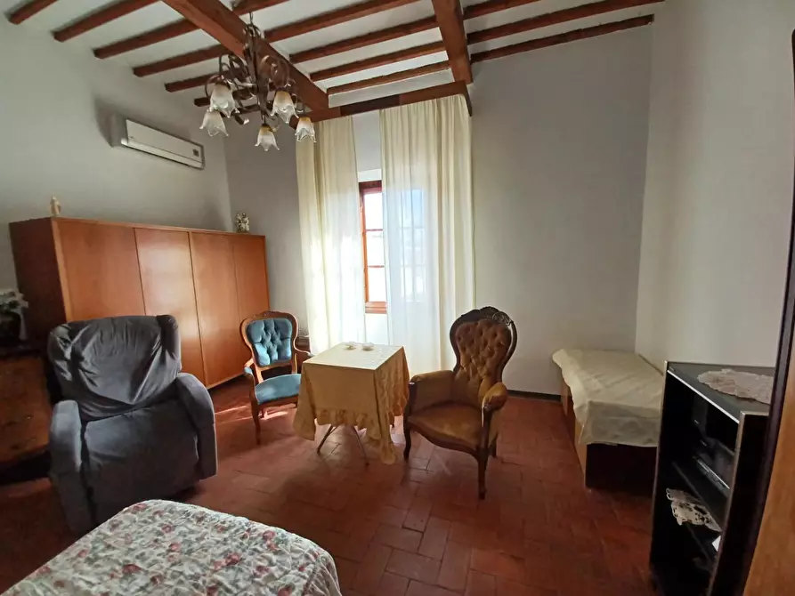 Immagine 12 di Terratetto in vendita  a Capraia E Limite