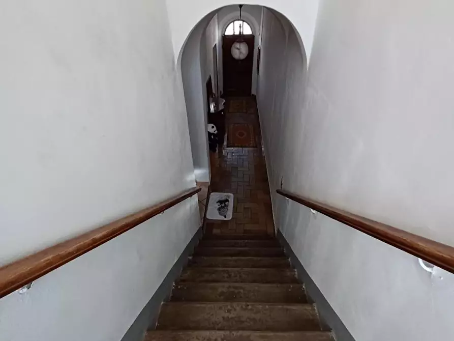 Immagine 9 di Terratetto in vendita  a Capraia E Limite