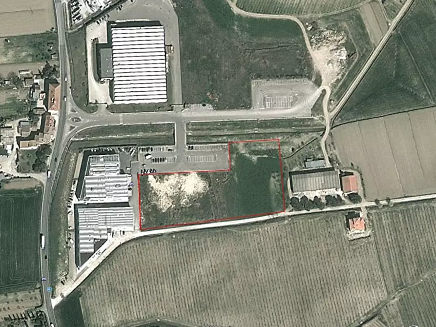 Immagine 3 di Terreno industriale in vendita  a Castelfiorentino