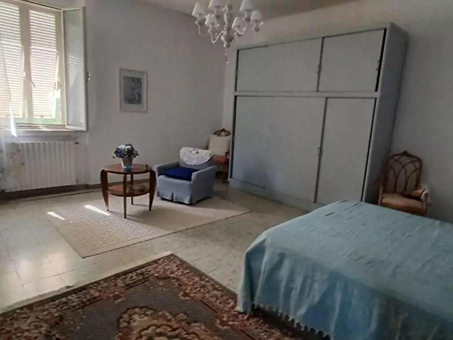 Immagine 12 di Casa semindipendente in vendita  a Livorno