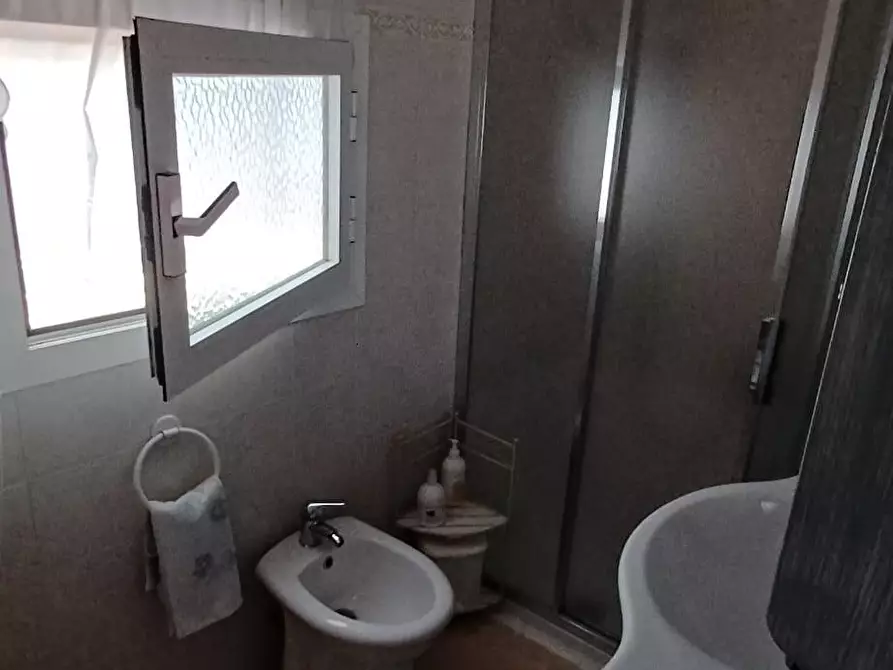 Immagine 16 di Casa semindipendente in vendita  a Livorno