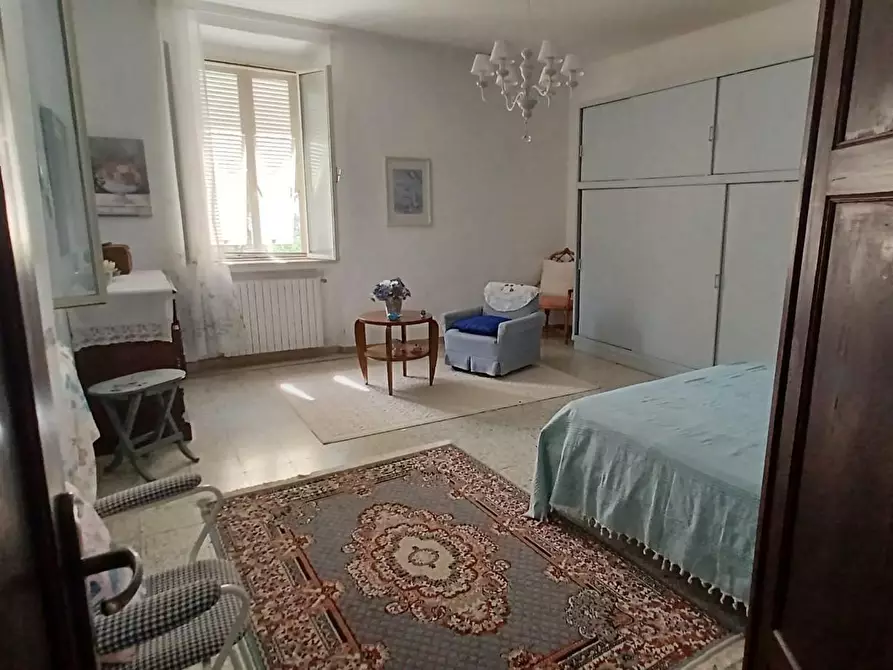 Immagine 13 di Casa semindipendente in vendita  a Livorno