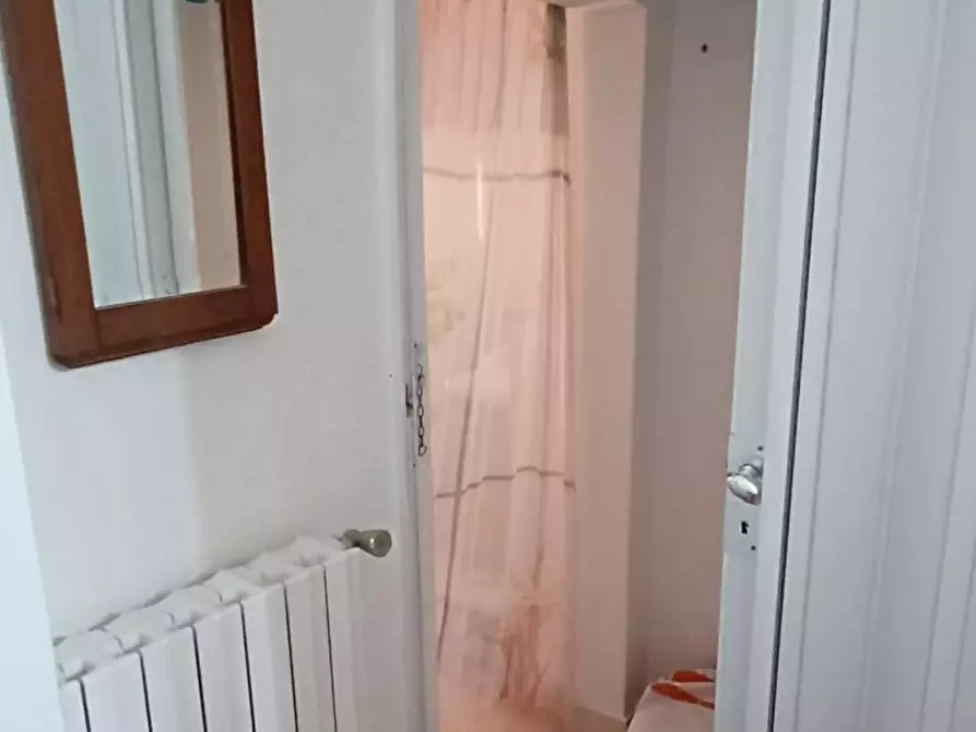 Immagine 49 di Casa semindipendente in vendita  a Livorno