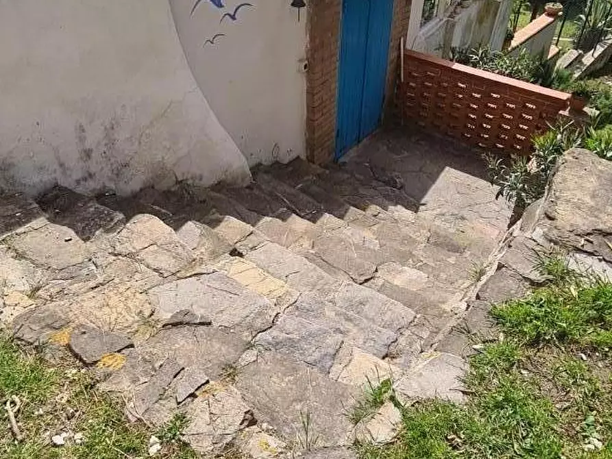 Immagine 31 di Casa semindipendente in vendita  a Livorno