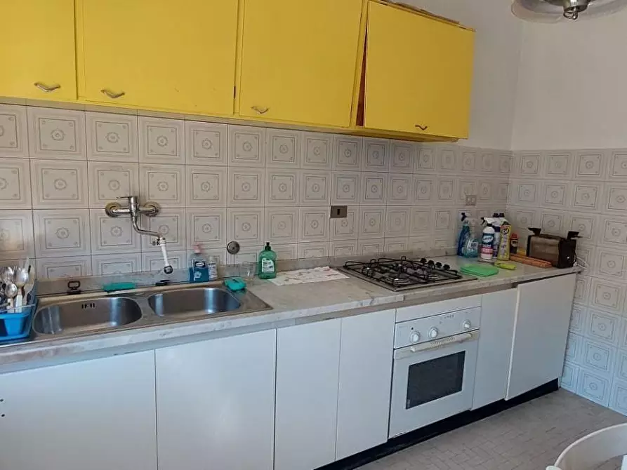 Immagine 19 di Appartamento in affitto  a Viareggio