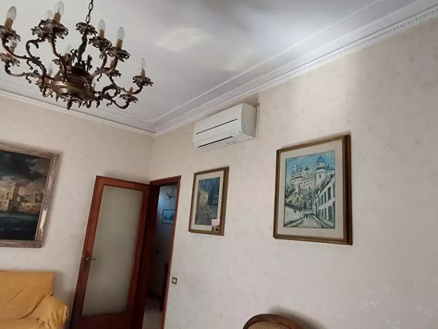 Immagine 11 di Appartamento in affitto  a Viareggio