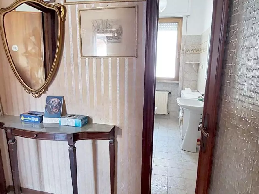 Immagine 21 di Appartamento in affitto  a Viareggio
