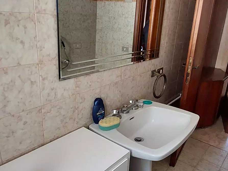 Immagine 34 di Appartamento in affitto  a Viareggio