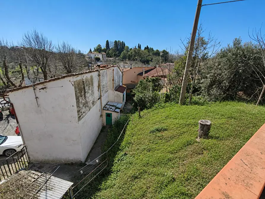 Immagine 13 di Casa indipendente in vendita  a Crespina Lorenzana