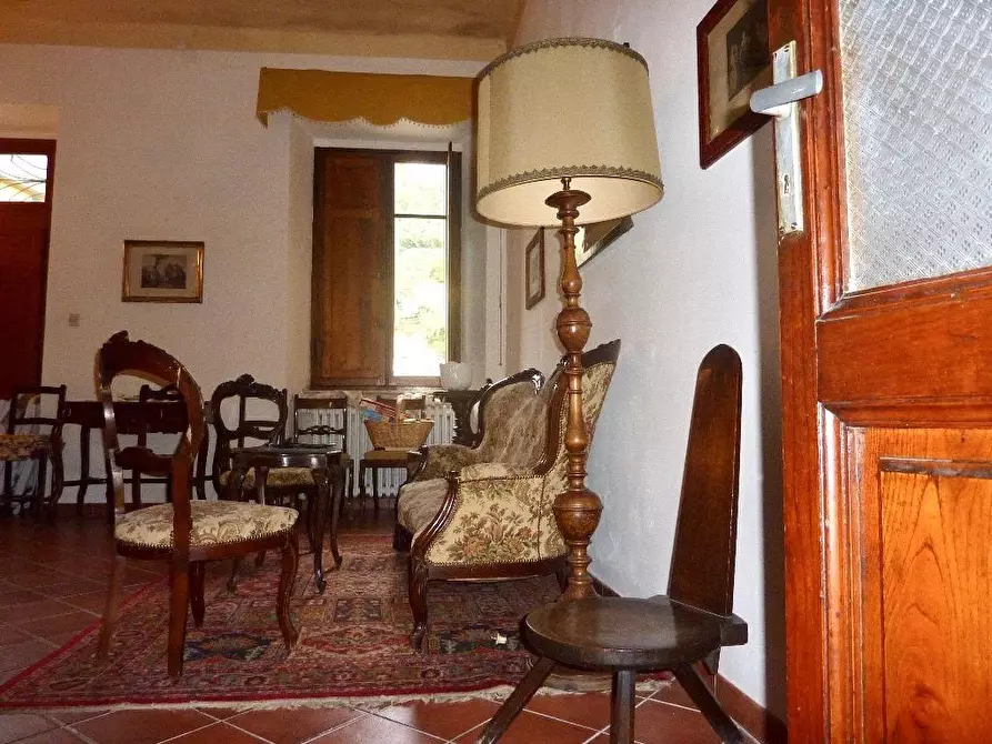 Immagine 6 di Porzione di casa in vendita  a Montignoso