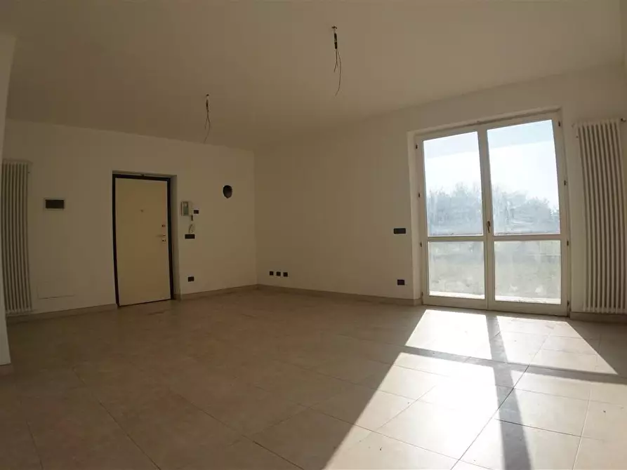 Immagine 5 di Villetta a schiera in vendita  a Carrara