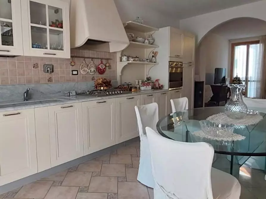 Immagine 14 di Terratetto in vendita  a Capraia E Limite