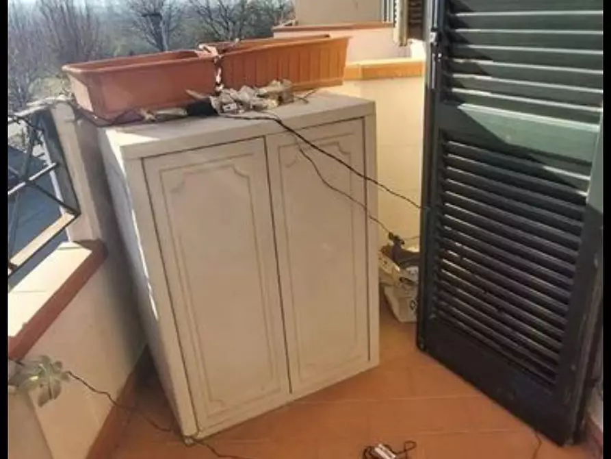 Immagine 10 di Terratetto in vendita  a Capraia E Limite