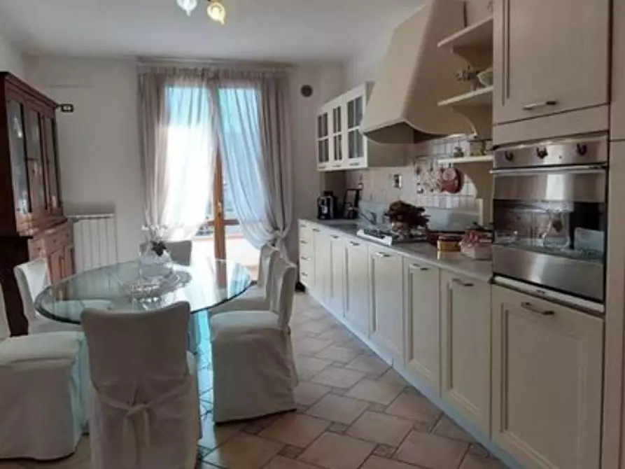 Immagine 13 di Terratetto in vendita  a Capraia E Limite