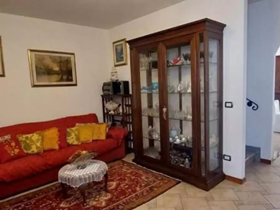 Immagine 12 di Terratetto in vendita  a Capraia E Limite