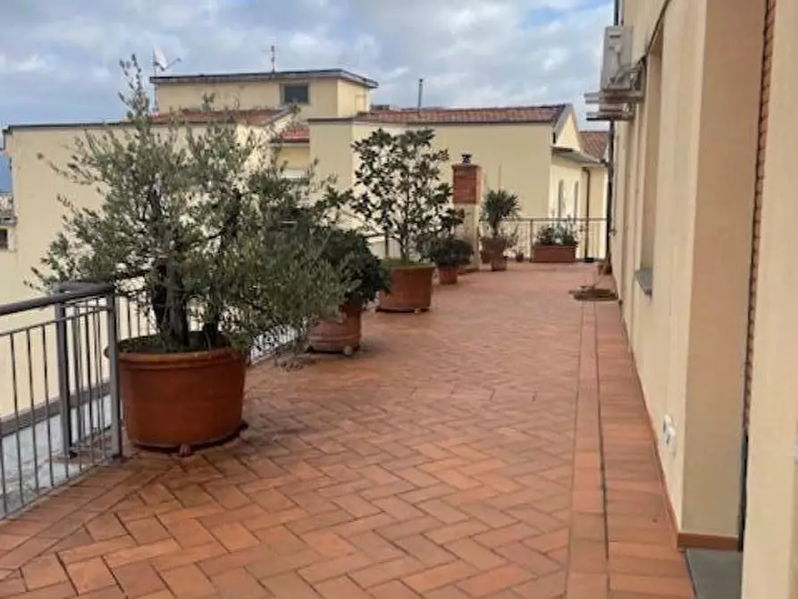 Immagine 39 di Mansarda in vendita  a Pisa