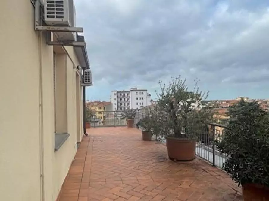 Immagine 36 di Mansarda in vendita  a Pisa